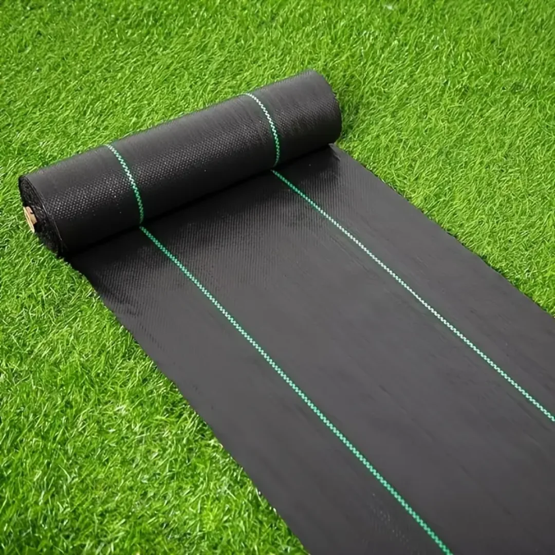 1 piece of highly breathable weed barrier fabric, suitable for agricultural covering, lawn and garden weeding, effectively inhib