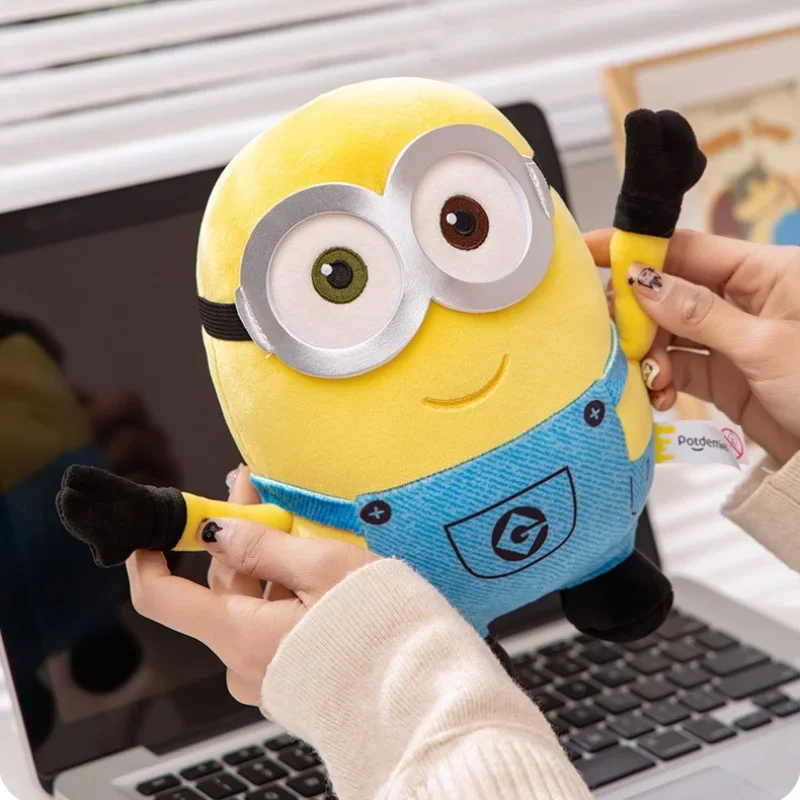 Lindos personajes de películas Minions juguetes de peluche amarillos Bob Stuart muñecos de peluche suaves juguetes y pasatiempos regalos de cumpleaños de Navidad para niños