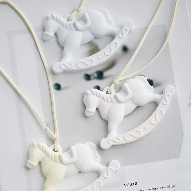 Horse Shaped silicone mold Aromatherapy Wax Silicone Mould For Car Pendant Decoration DIY Gypsum Plaster Molds