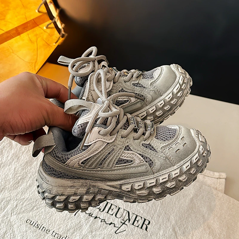 الأطفال أحذية رياضية عدم الانزلاق الاطفال حذاء كاجوال لينة أسفل تنفس 2025 موضة جديدة بنين بنات أحذية رياضية عصرية مريحة