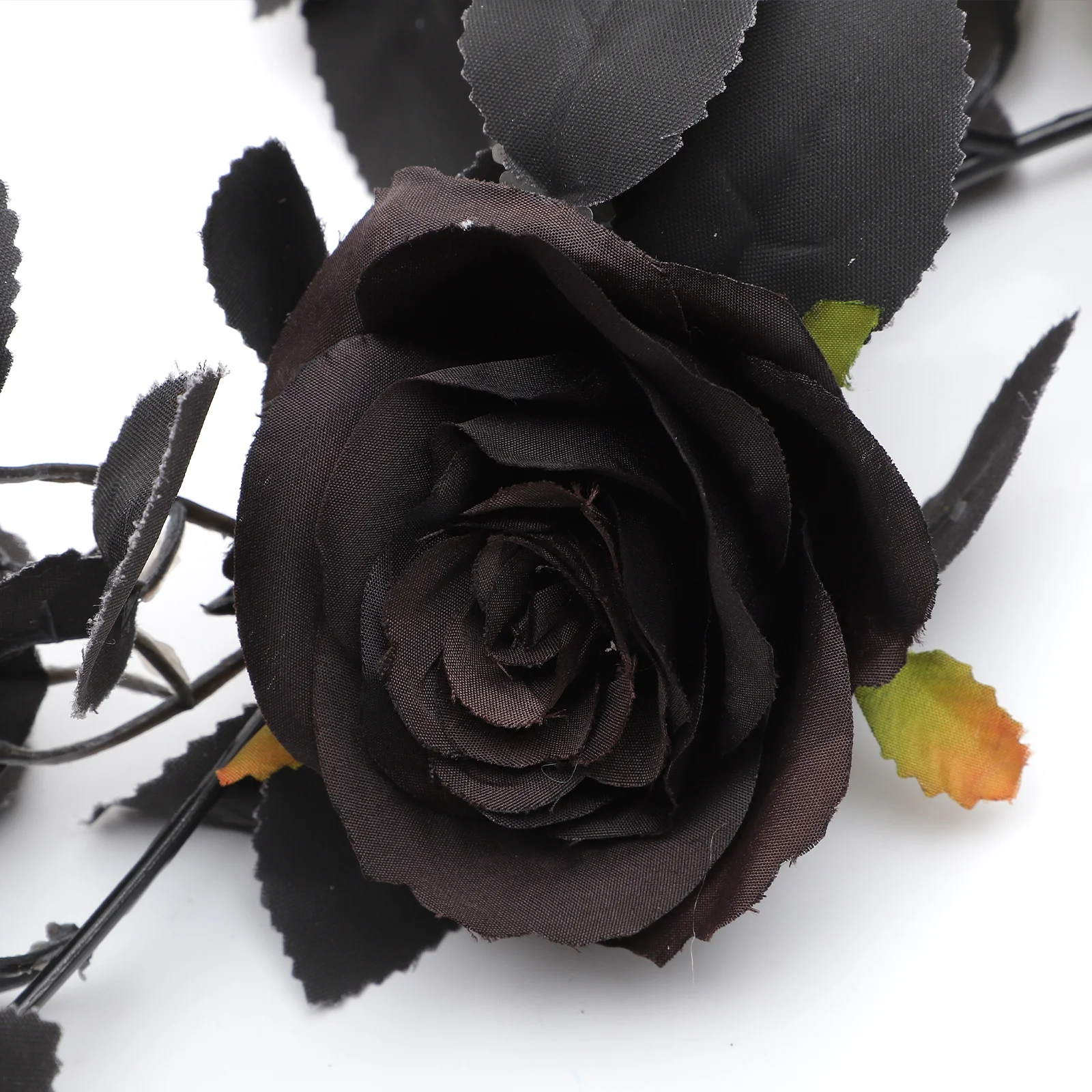 

1Pcs Simulation Black Rose Hanging Decor Artificial Vine for Home Restaurant Hotel Party Decor Exquisite Silk Flower Ornament