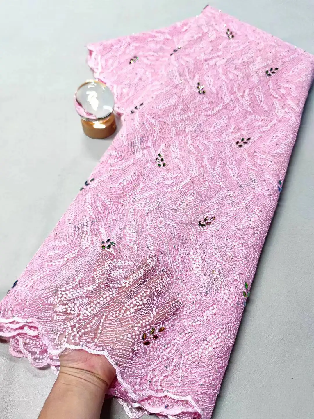 

2025 High-Quality Africa Nigerian Sequins Cotton Embroidery Lace Fabric Tulle for Wedding Party Dress Chiffon XL120 5 Yards