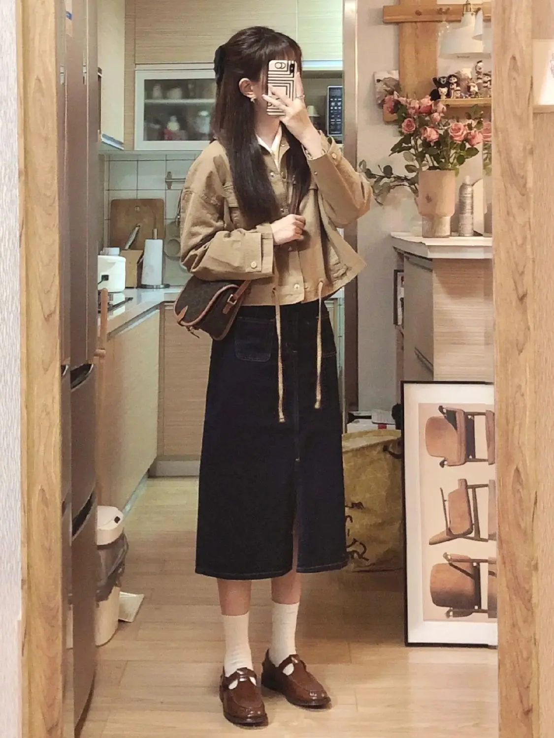 

Женские пальто Куртки Женское осенне-весеннее пальто Короткое укороченное женское милое пальто с передним карманом на пуговицах Чистый стиль Простой базовый длинный рукав