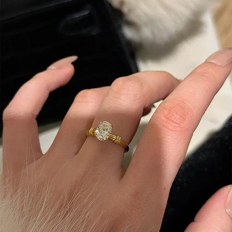 

Simple Casual Style Oval gemstone Rings for women Light Luxury high-fashion Ring Party Wedding Popular fine Jewelry