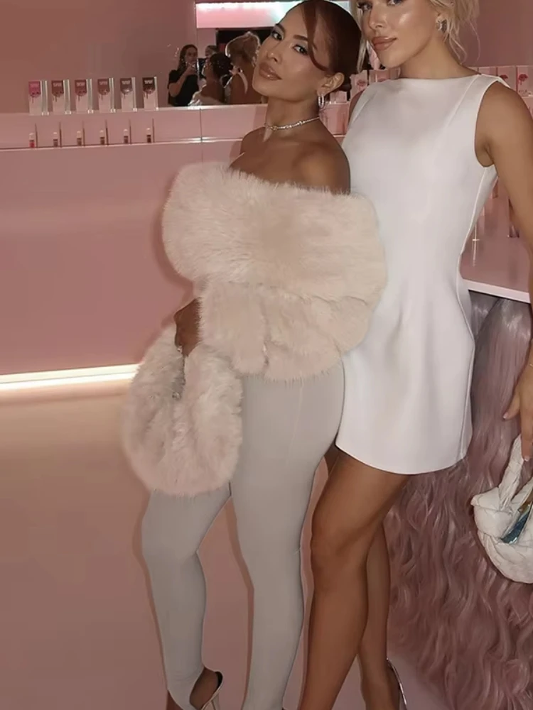 

Nibber Peach Buttocks Sexy Fashion Jumpsuits Woman Winter Style Furry Patchwork Slash Neck Full Sleeve Skinny Street Overalls