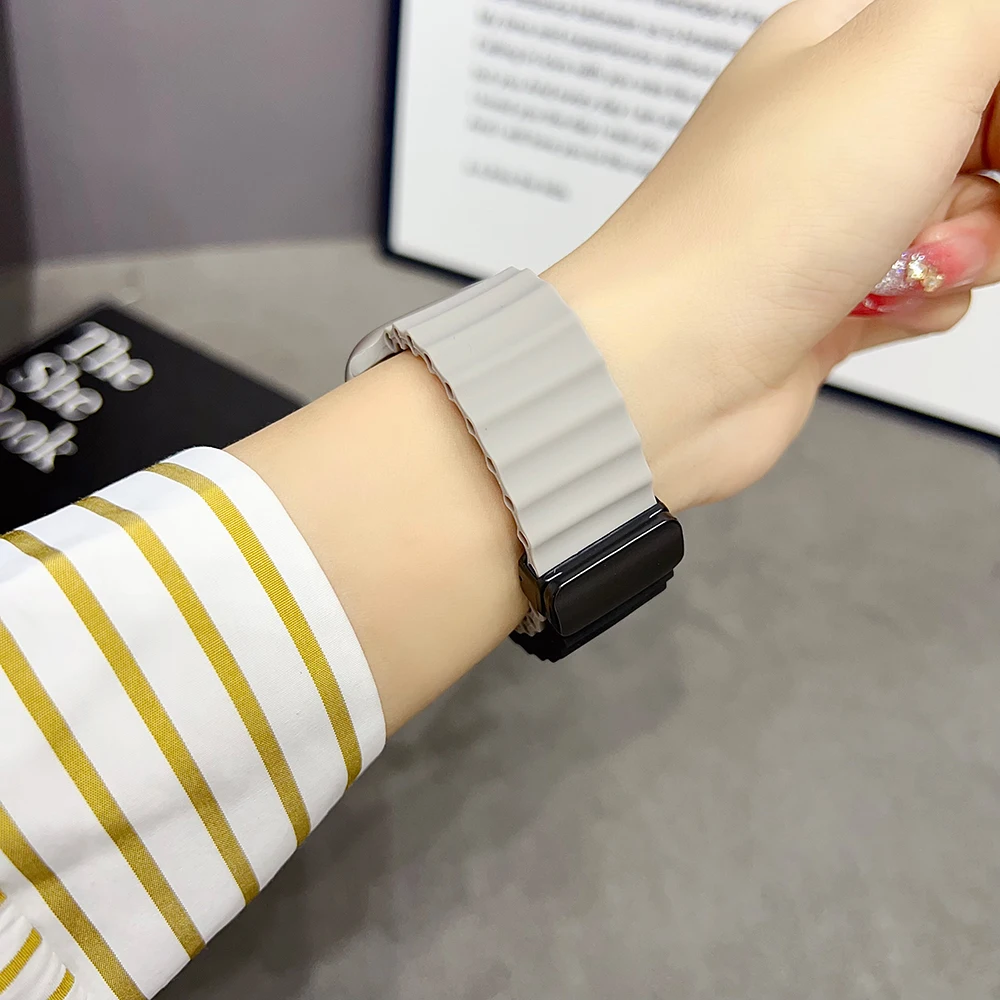 Pasek Ocean do Apple Watch 10 9 8 Ultra Band 46 mm 45 mm 49 mm 44 mm 41/42 mm Sportowa silikonowa bransoletka magnetyczna iWatch Series se 7 6