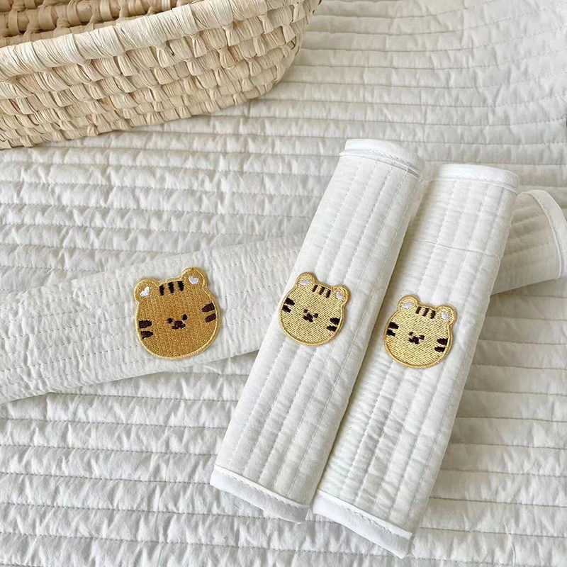 Cubierta protectora para manillar de cochecito con bordado de animales, protector de hombro antimordida, accesorio de pasamanos delantero resistente al agua