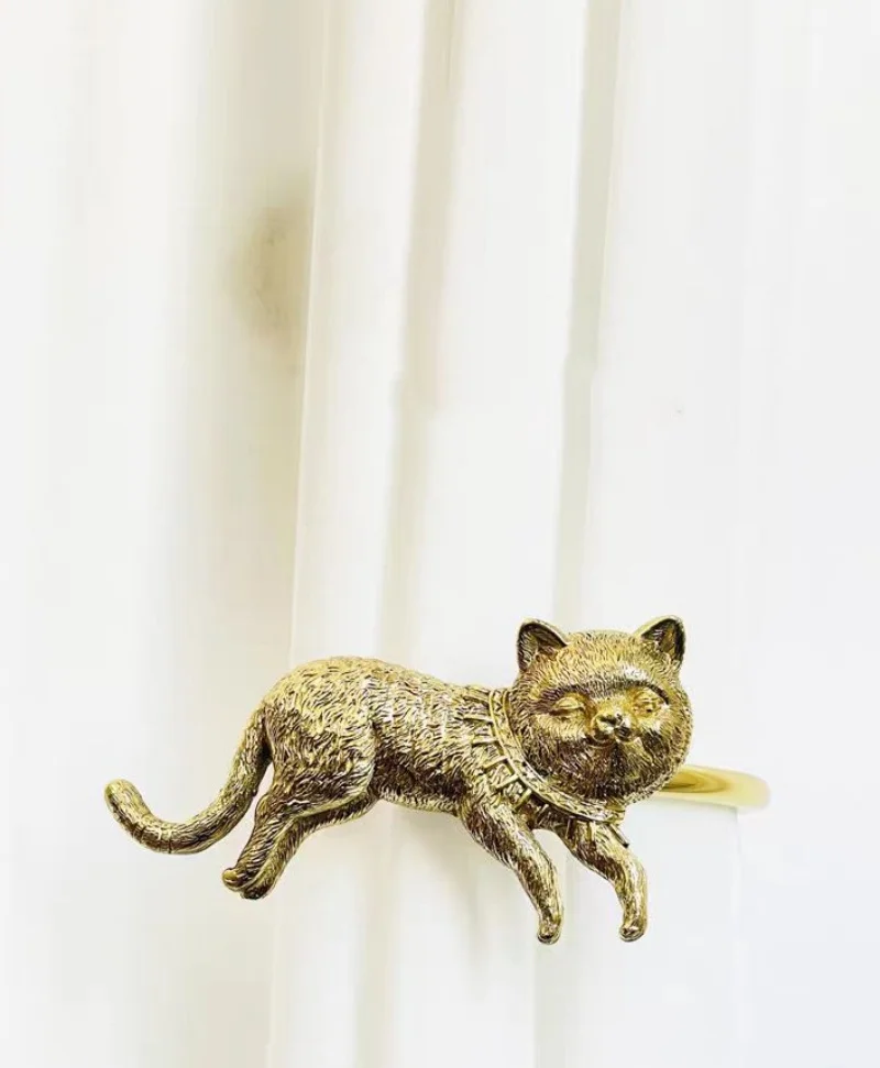 American Retro Cat Shaped Curtain Hook Golden Brass Curtain Holdbacks Wall Mounted Decoration Curtain Hanger For Living Room