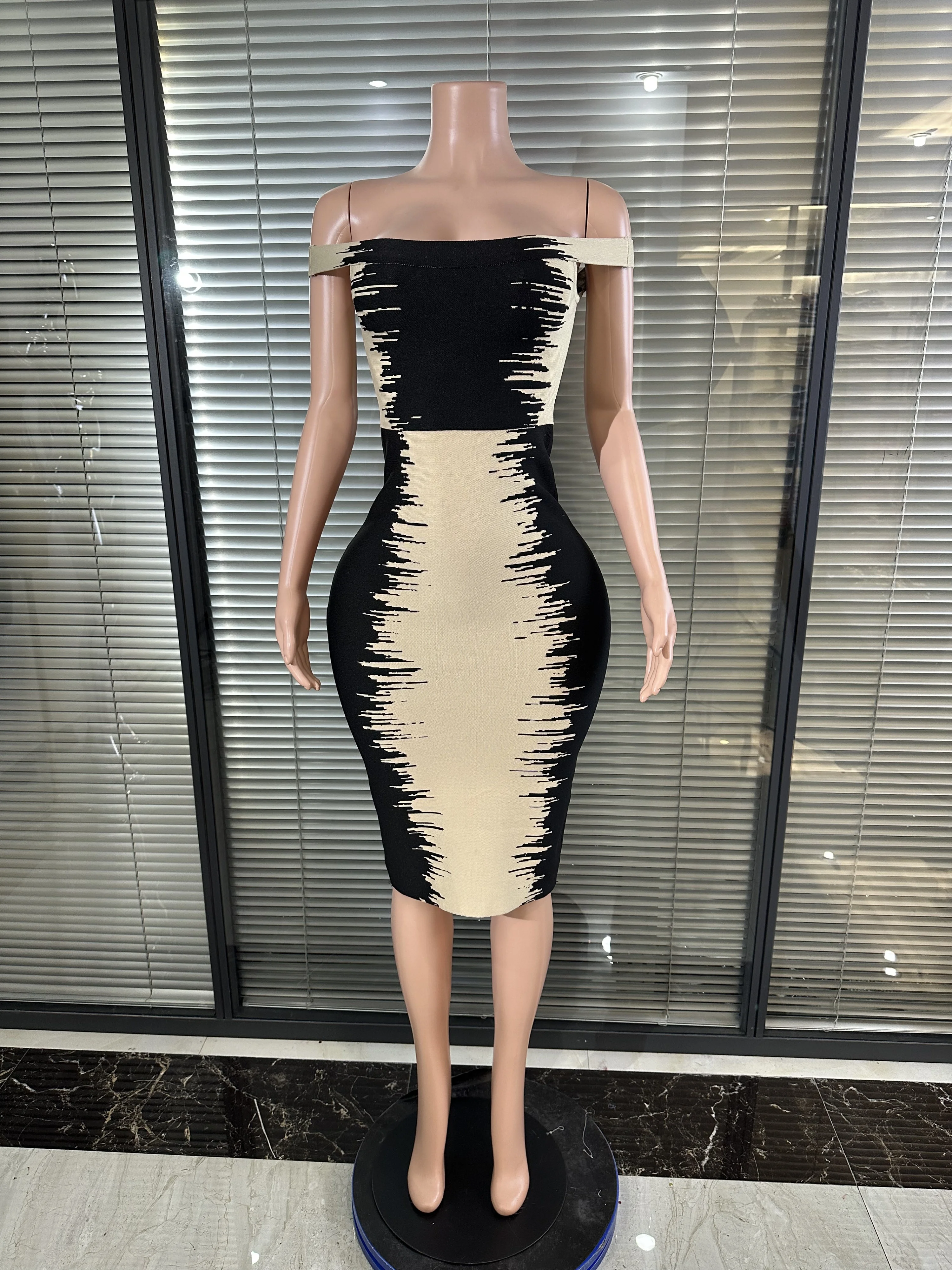 

Элегантное гламурное облегающее мини-платье-бандаж черного цвета для вечеринок, коктейлей, дней рождения, клубов и ночных мероприятий