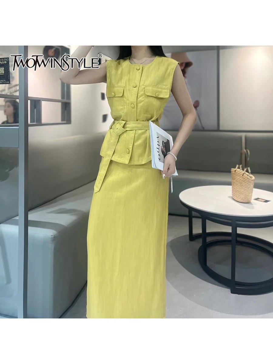 

TWOTWINSTYL однотонный комплект из двух предметов для женщин с круглым вырезом без рукавов, кружевной топ, юбки с высокой талией, комплекты женской моды, новый стиль