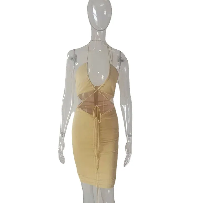 فستان فرنسي ملابس نسائية 2025 موضة الرقبة معلقة حزام التجاعيد تنورة قصيرة فستان سهرة مثير