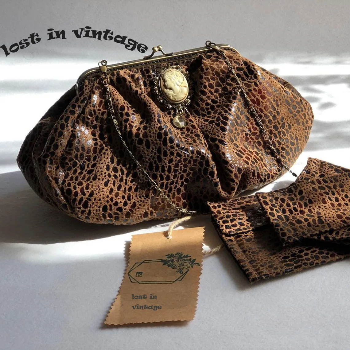 

ОЧЕНЬ В ВИНТАЖНОЙ Леопардовая кожаная пышная сумка для барабанов с шариками, бронзовый замок-поцелуй, большой кошелек, вечерний клатч, большие кошельки 35х23x10 см