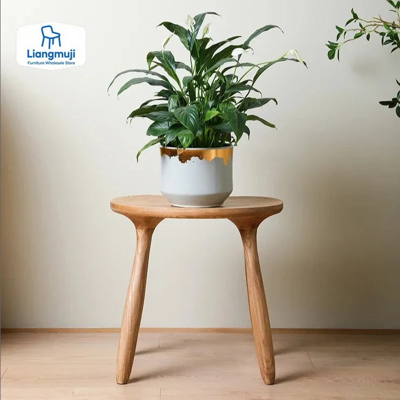 Nowoczesny, prosty stołek z litego drewna, kreatywny stołek do jadalni, meble w stylu nordyckim, stołek do sypialni, stołek do toaletki, mobilne siedzisko, krzesło, akcesoria domowe.