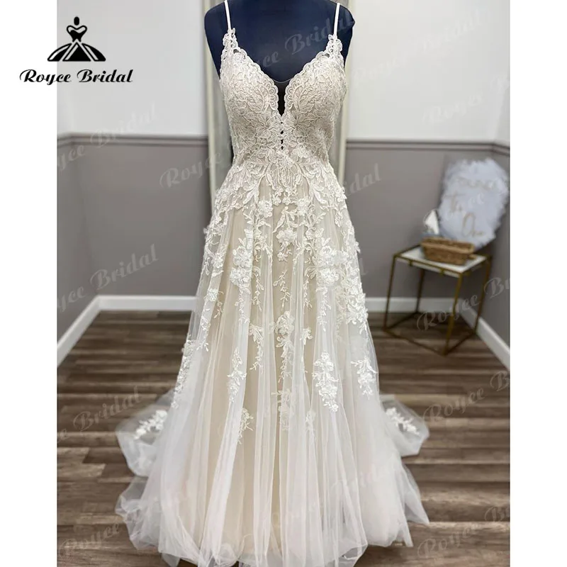 Uma linha de renda apliques sem costas cintas de espaguete 3d floral vestido de casamento com decote em v verão 2023 vintage feminino boho vestidos de casamento