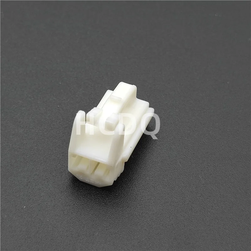 10 PCS Original and genuine MG651026 Sautomobile connector plug housing supplied from stock