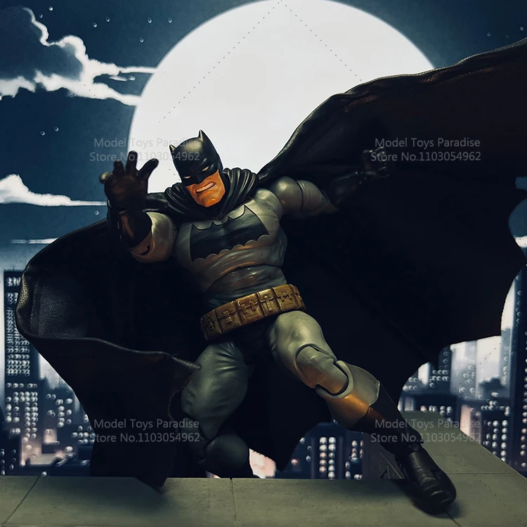 (Senza figura) Mantello da collo appeso a forma di pipistrello in scala 1/12 fatto a mano Cavaliere oscuro Mantello nero adatto al corpo della figura d'azione Mafex da 6 pollici