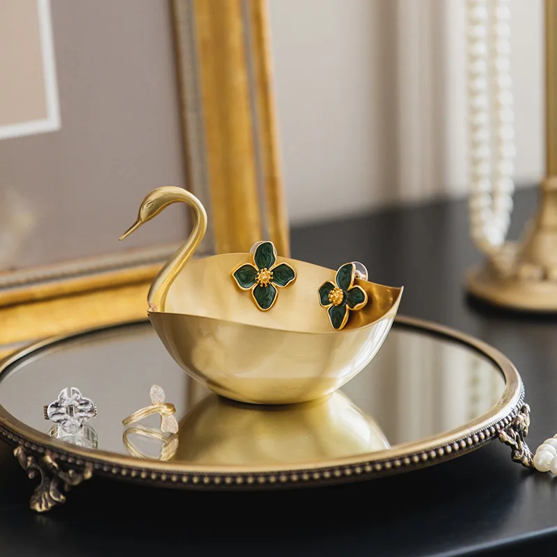 

Multi Functional Brass Swan Plate, European Gold Retro Snack Plate, Home Living Room Decoration Accessories Storage Supplies