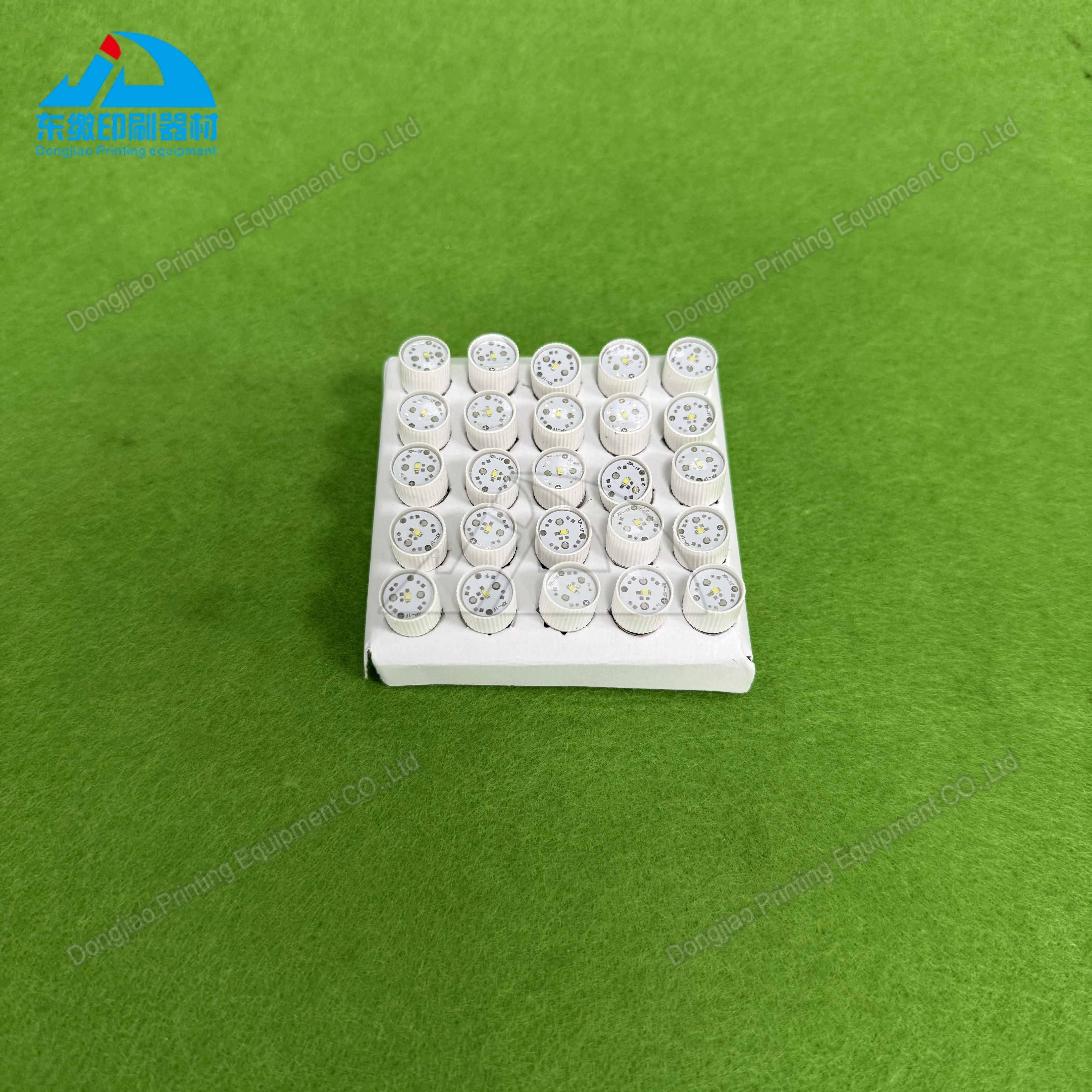 

High Quality 00.780.1786 24V LED Bulb for Heidelberg SM74 GTO52 SM102 CD102 Offset Printing Machinery Spare Parts 00.780.1786