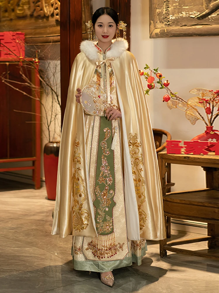 Golden Xiuhe Cloak Cloak New Chinese Wedding Bride Wedding Ethnic Style Shawl Female