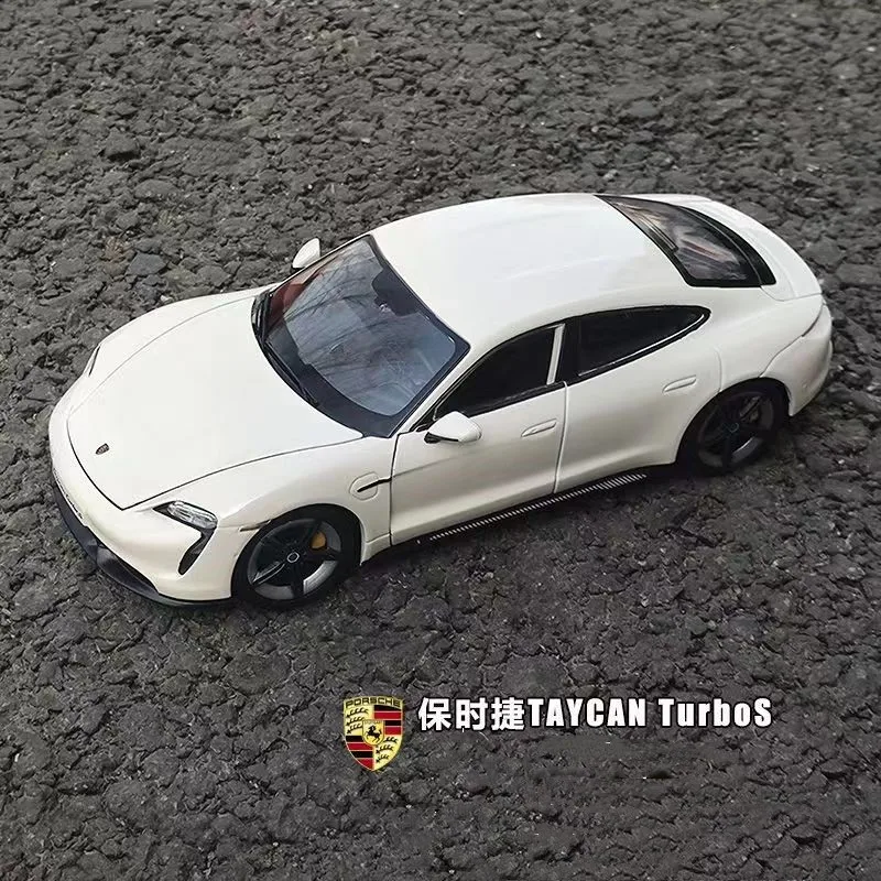

Bburago 1:24 Porsche Taycan Turbo S, масштабная модель автомобиля из сплава, литая под давлением металлическая модель спортивного автомобиля, коллекция моделирования, детская игрушка в подарок