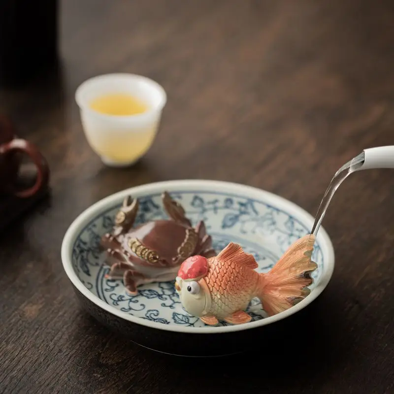 

2pcs Tea Pet Ornament Flush Color Change Crane Top Red Goldfish Creative Personality Table Treasure Raise Art Boutique Tea Set