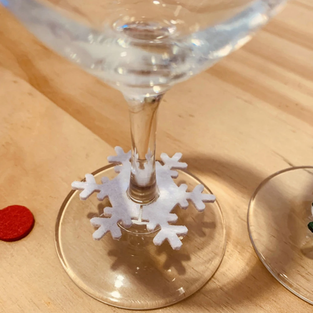 

8pcs Christmas Glass Ring Non-Woven Glass Tags Xmas Cup Markers Red Wine Charms Party Decorations Colorfast Wine Bottle