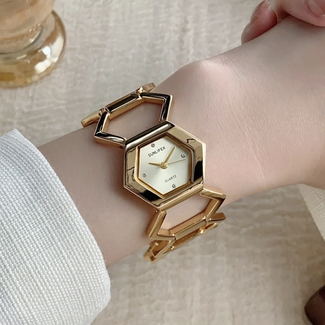 Sunlifex Hollow Women Bracelet Watch Fashion Hexagonal Dial Quartz Ladies' Clock Watches Gold Silver Bangle Woman Wristwatch