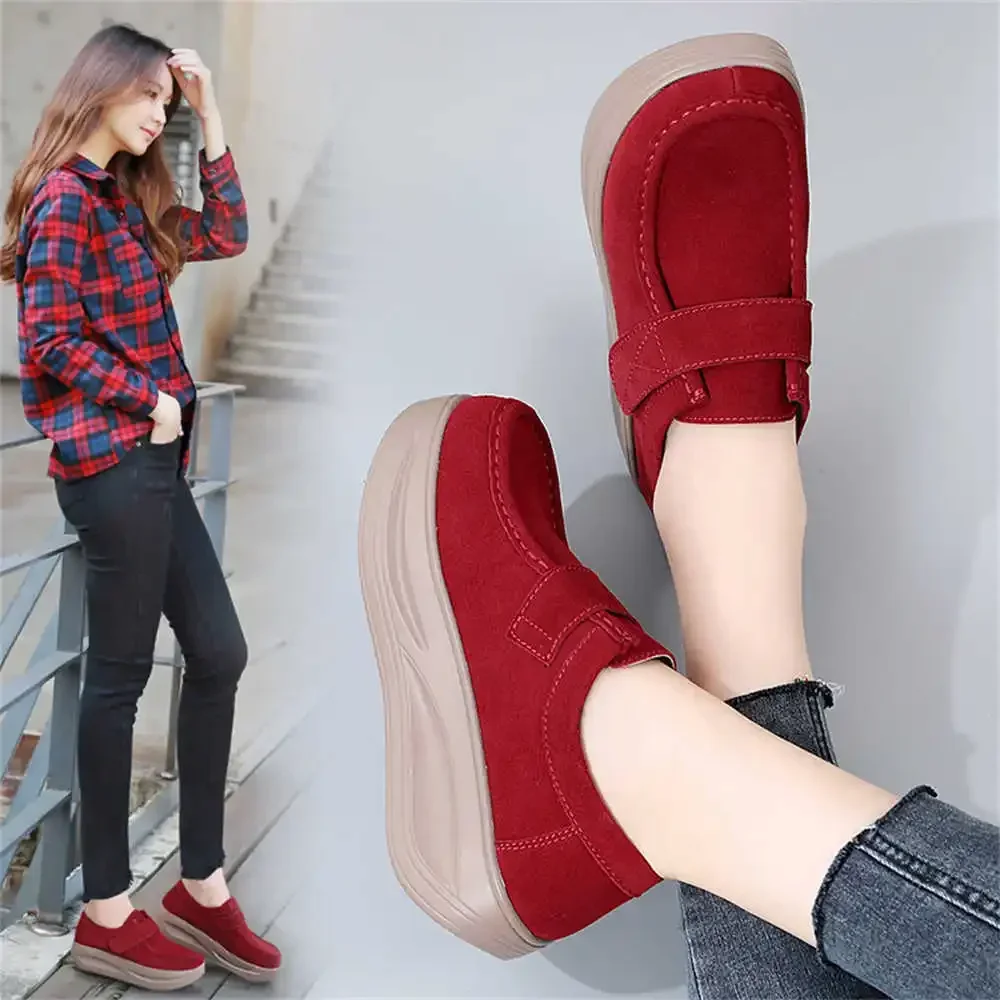 Normal Leather Number 41 Woman Children\'s Boots Flats Red Basketball Shoes Luxury Sneakers Sport Sapatilla Luxury Brand