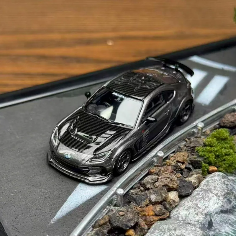 

Модель CM 1:64, литая под давлением модель автомобиля из сплава Subaru BRZ Varis, игрушечный подарок для мальчика, коллекционное украшение для взрослых.