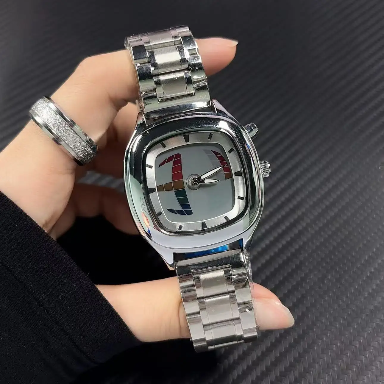 Rote Quarz-Uhr Farbige Quadratische Y2K-Zeiger Zahlen Dual-Display Stahl Personalisierbare Trendige Herrenuhren Business Dynamisches Design Uhr – Detail 20