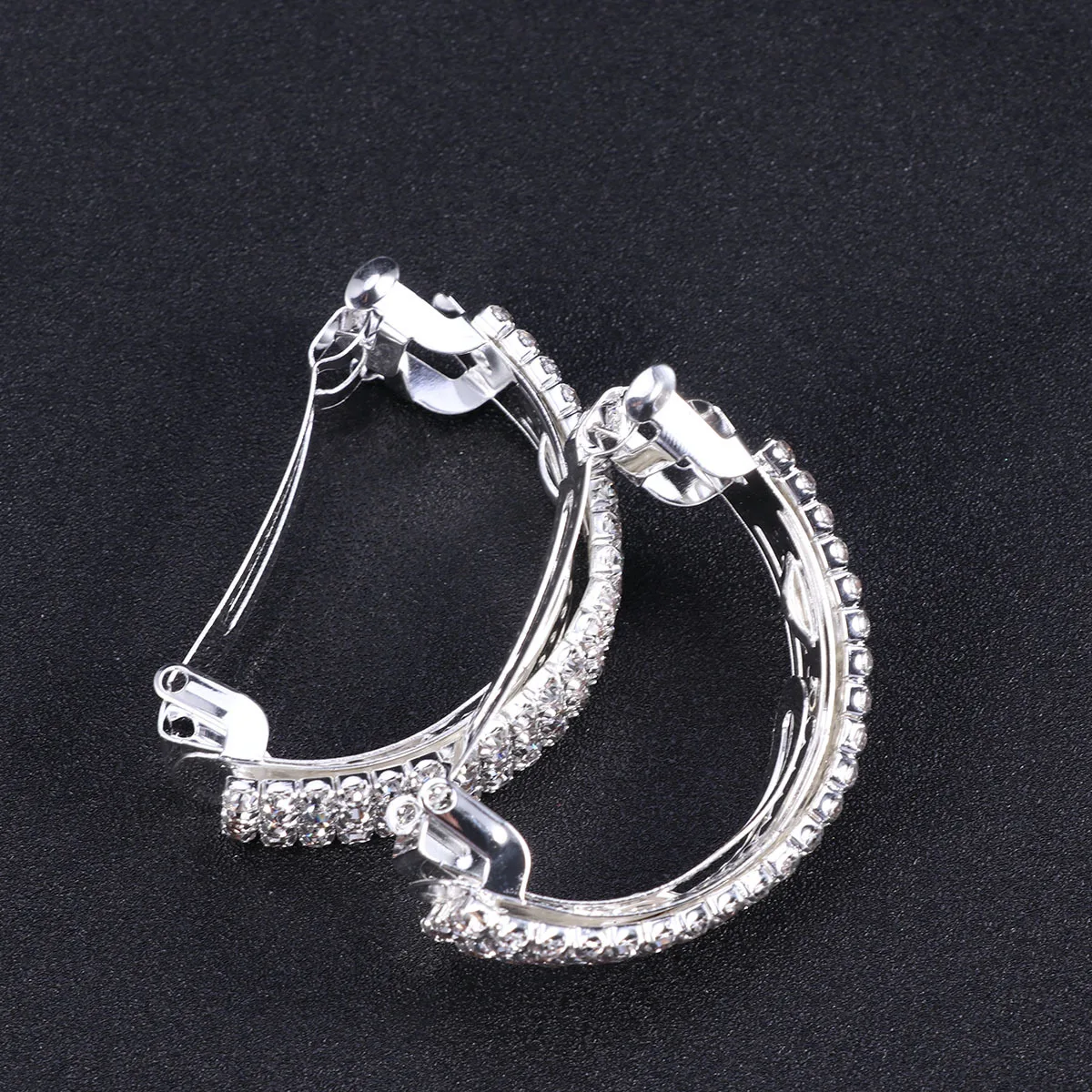 

2 шт., заколки для волос с кристаллами, короткие заколки из серебряного сплава для женщин, девочек, женщин, свадебная вечеринка, повседневное использование, модные заколки для волос