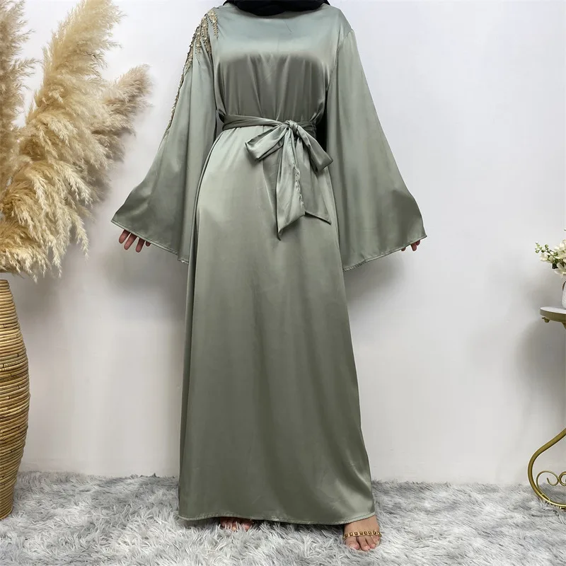 Ramadan Eid Islamic Robes Beading Silky Fancy Full Muslim Dress French Stylish Modesty Muslim Abayas with Belt Middle East Robe