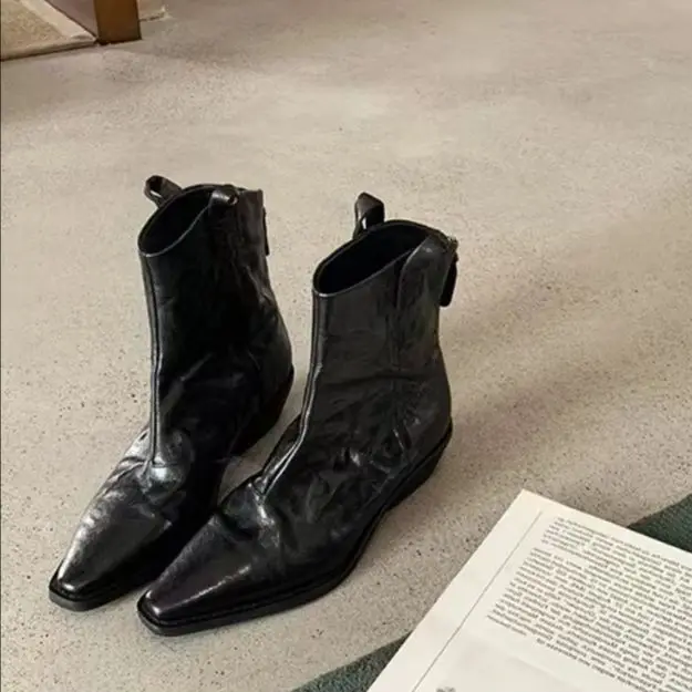 Botines cortos de otoño 2026 para mujer, tacón cubano, punta afilada, sin cordones, de cuero PU suave, botines casuales, marrón y negro