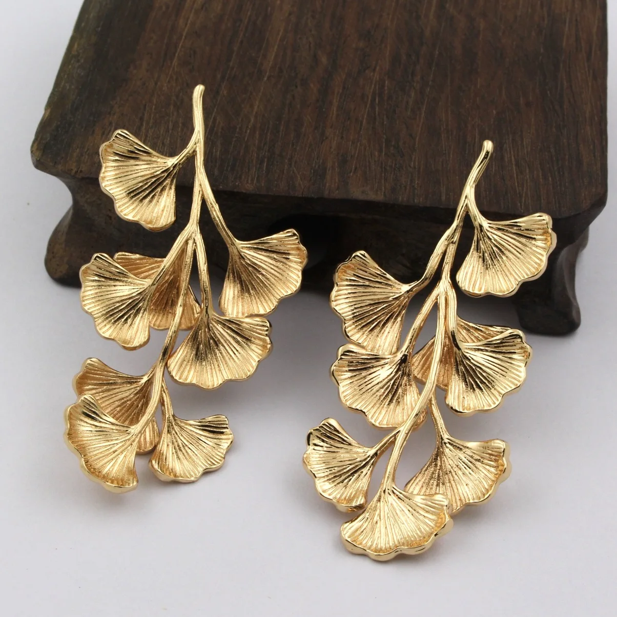 2pair Quality Brass Casted Ginkgo Biloba Leaves Branches Pendants Charms Stamping Silver Gold plated DIY Jewelry Accessories