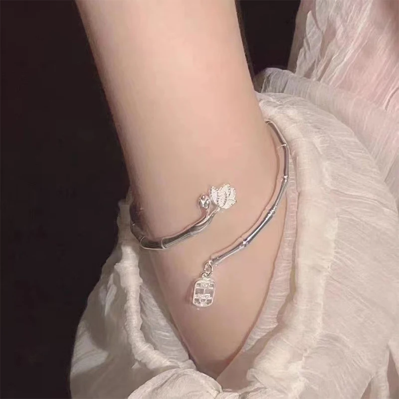 Bracelet de Lotus en bambou, bénédiction porte-bonheur réglable, couleur argent, pendentif lettre creuse, ouverture pour femmes