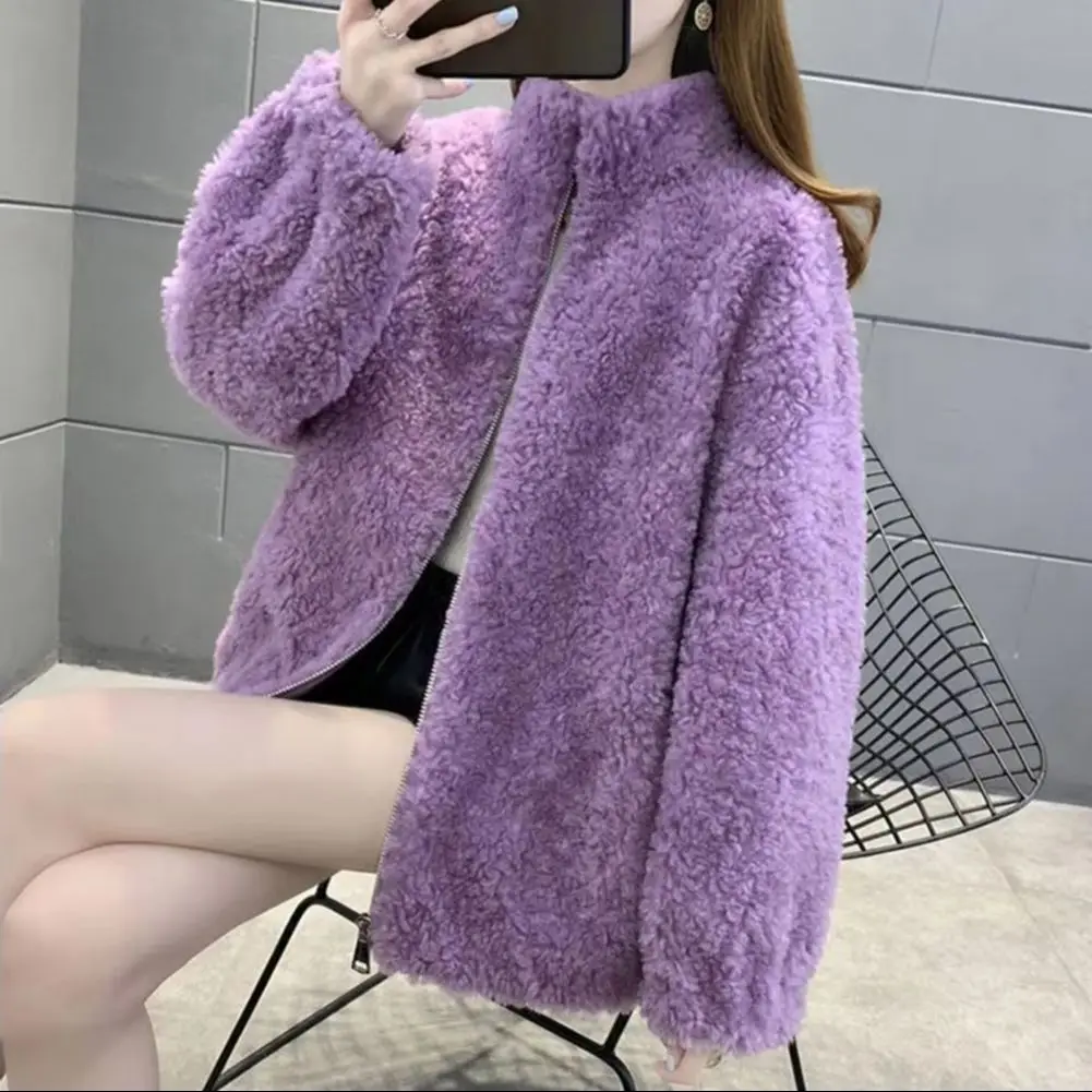 

Зимнее женское пальто из утолщенного двустороннего искусственного флиса с воротником-стойкой, декорированным буквами, с длинными рукавами, сохраняющее тепло, для активного отдыха и путешествий, размер 50