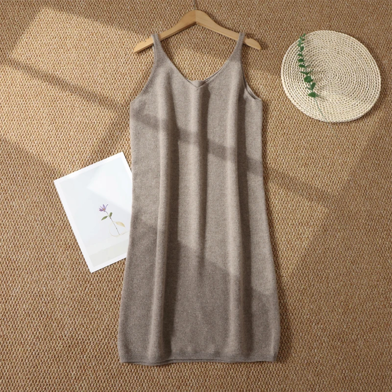 Gaun Rajut Wanita Model Chic Baru 100% Wol Merino Elegan Musim Gugur Musim Dingin Panjang Sedang Kerah V Gaun Tali Spaghetti Wanita Atasan Rajut