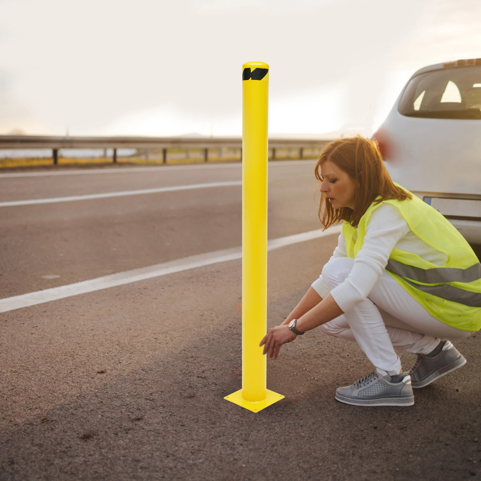 60インチ x 4.5インチ セーフティボラードポスト 工業用イエローパウダーコーティングスチールボラード 駐車場、歩道保護用