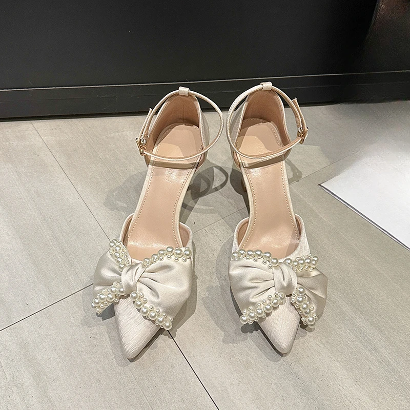 2024 New Autumn Brand Designer High Heels Luxury Pearl Crystal Bowtie White Wedding Shoes Women Pumps Thin Heeled Party Shoes