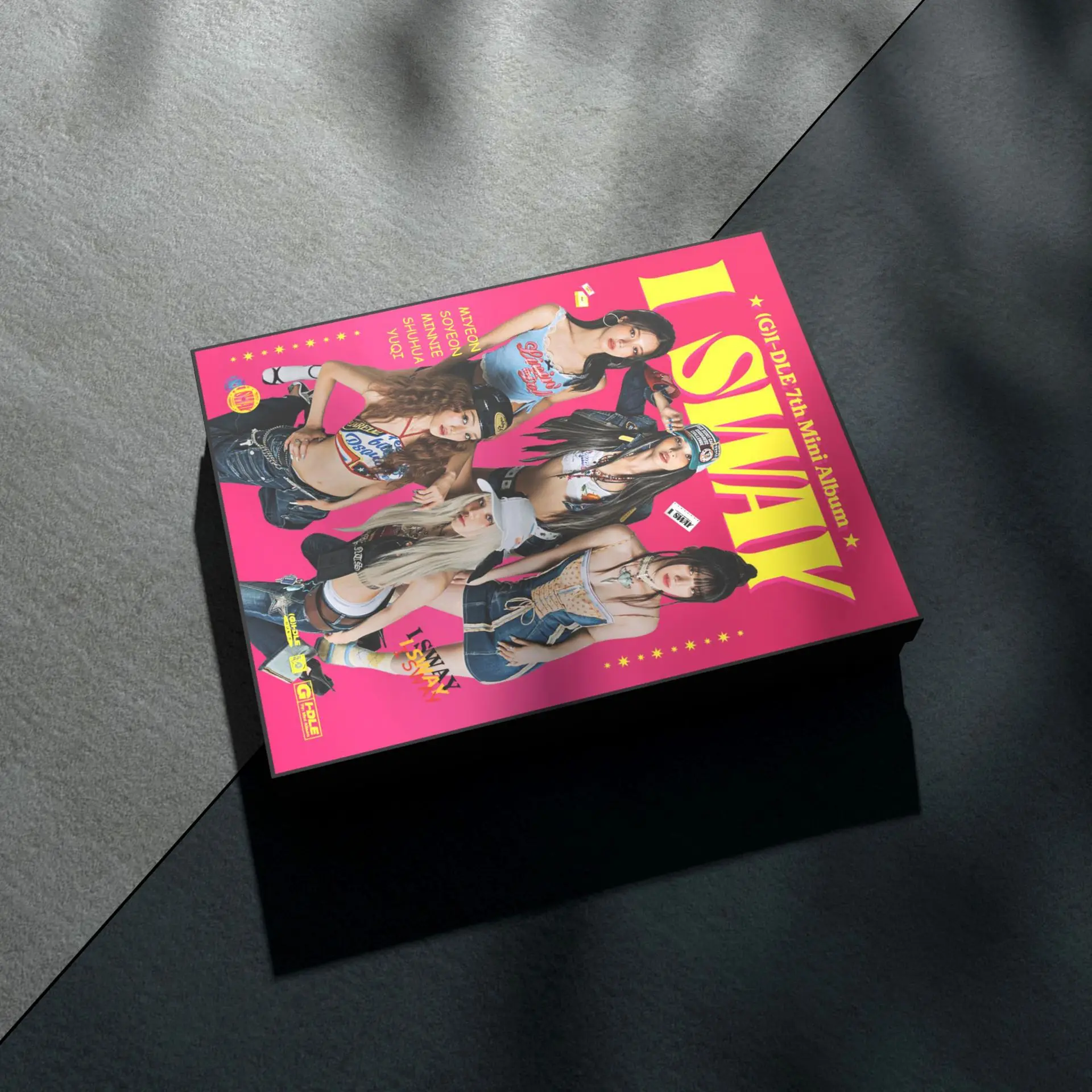 Imagem -03 - K-pop Gidle Gift Box Grupo Novo Álbum i Sway Photocards Lomo Card Adesivos Colhedor Chaveiros Bookmark Minnie Soyeon Shuhua Fãs Gift