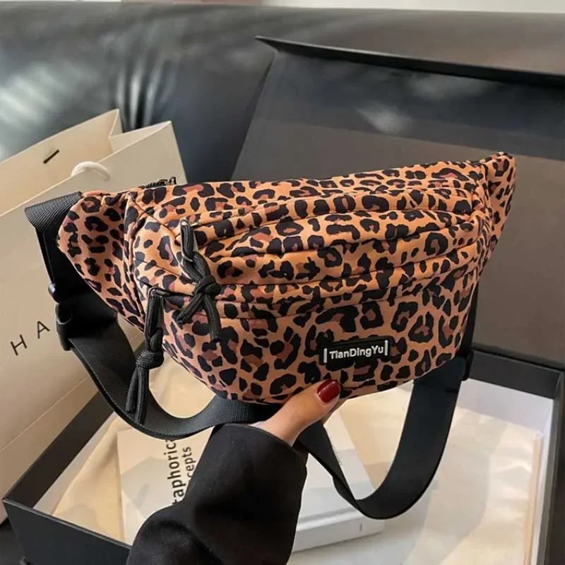 

Vintage Leopard Printed Fanny Packs For Women Fashion Zebra Stripe Waist Bag Portable Female Waist Pack Lady Crossbody Chest Bag