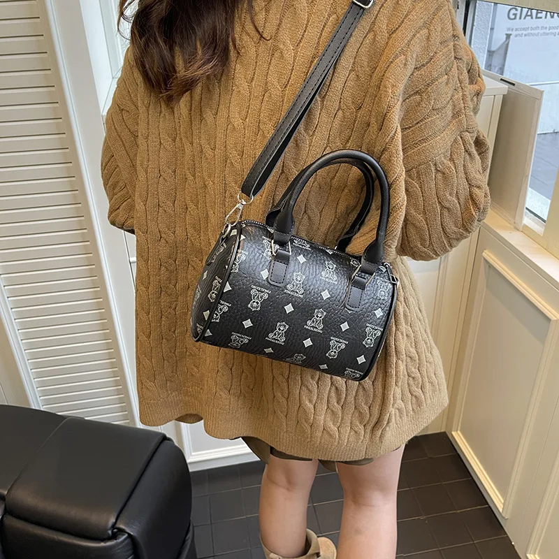 

2025 S/S Women's Vintage Crossbody Bag, Retro Genuine Leather Multi-way Shoulder Purse, Quilted Large Capacity Tote for Work