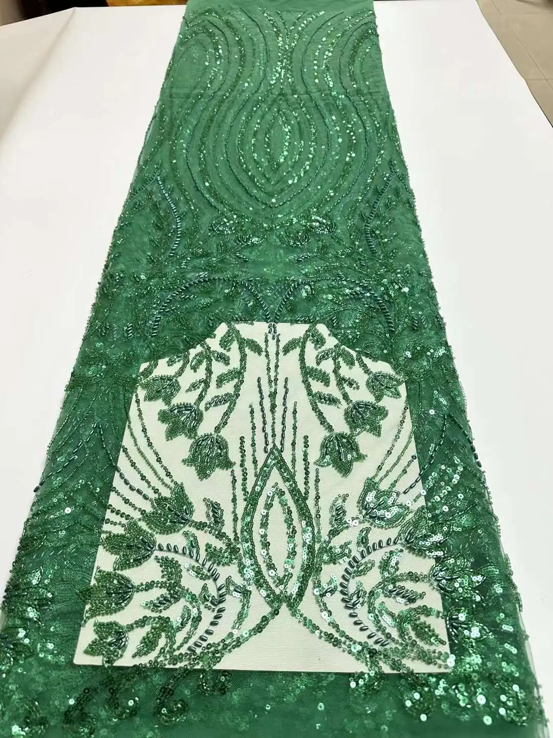 

Luxury beads African Lace Fabric 5 Yards High Quality Nigerian Wedding Sequins Embroidery French Tulle Lace Fabric DX