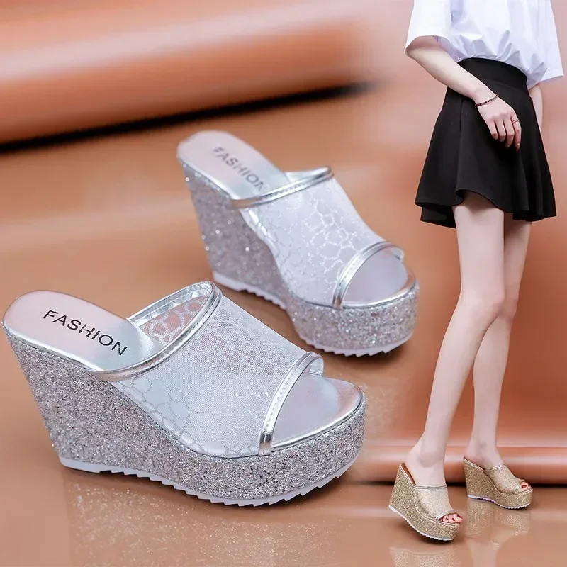 2024 Bling Gouden Vrouwen Slippers Zomer Schoenen Platform(4Cm) Buiten Paskamer 11Cm Hoge Hakken Wiggen Effen Mesh Vrouwelijke Dia 'S