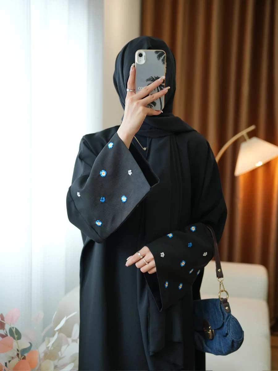 Ramadan Abaya for Women Loose Open Linen Dubai Luxury Abaya with Bat Sleeves Heart Embroidery Design Plain Kaftan no Hijab