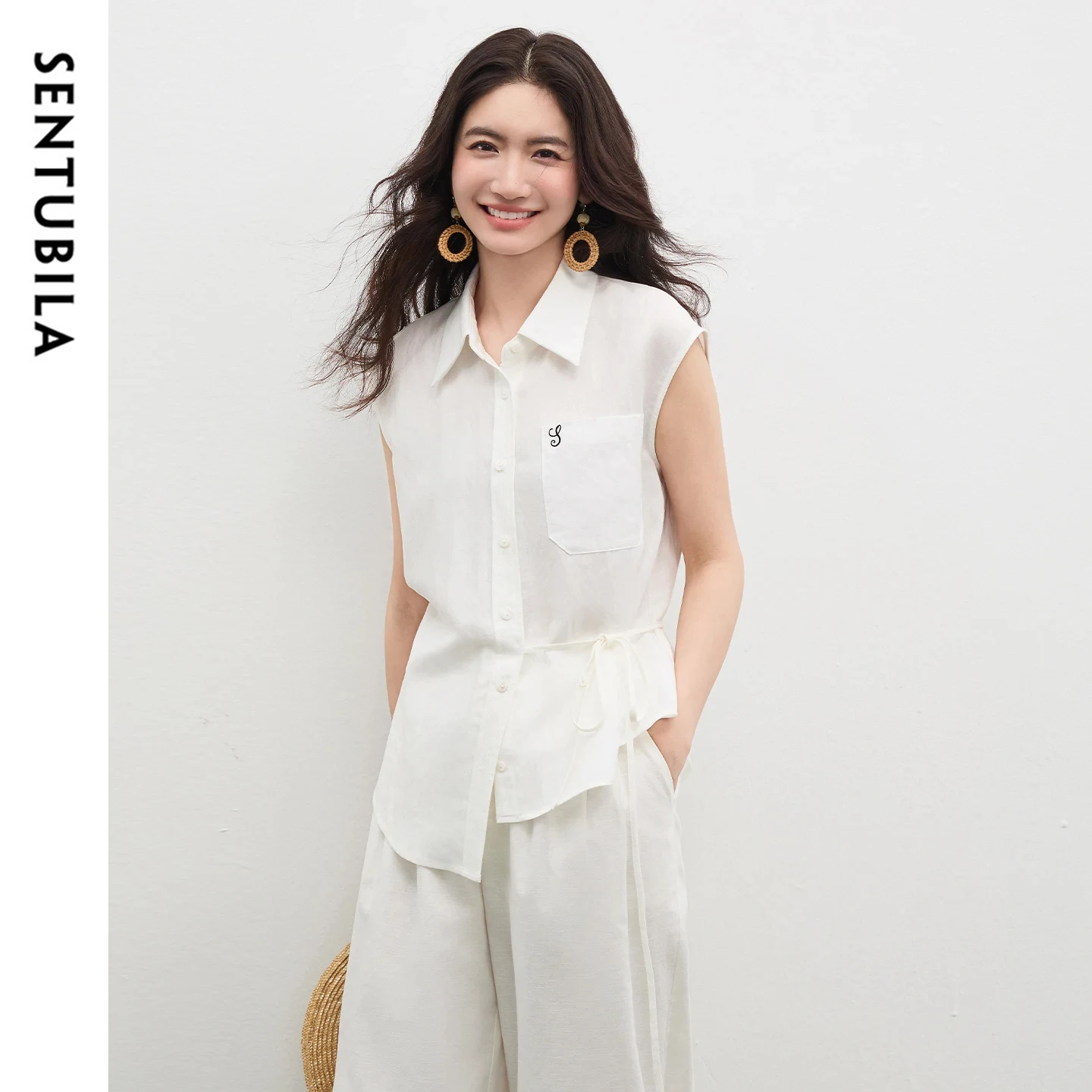 

Женская рубашка без рукавов SENTUBILA, минималистичная блузка с воротником-лацканом, контрастными цветами, вышивкой букв, карманом и завязками на талии 162CA4728