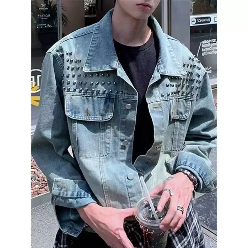 

Винтажная мужская синяя джинсовая куртка с заклепками и карманами и лацканами, мужская модельная одежда, молодежная рабочая одежда, уличная джинсовая куртка, пальто