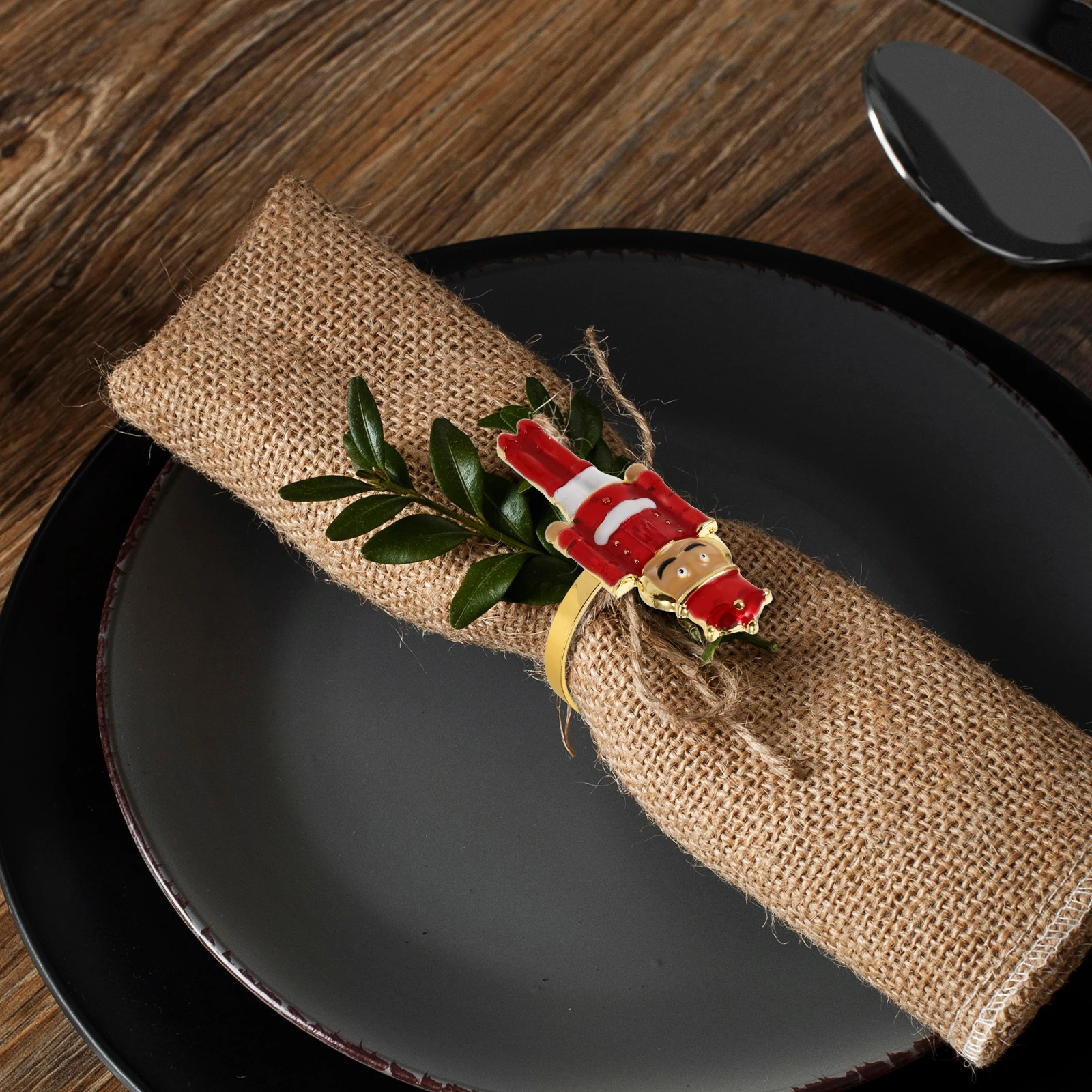 

2Pcs Christmas Napkin Rings Red Nutcracker Soldier Metal Napkin Holders Holiday Table Decor Dinner Party Accessories