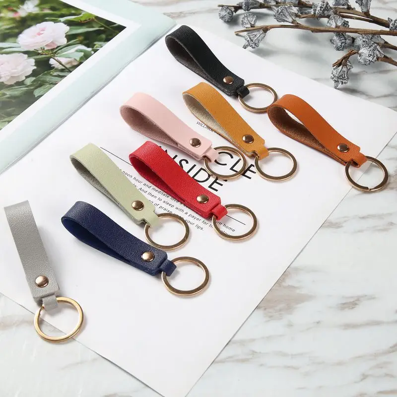 Classic 8 Colors PU Leather Keychains Fashion Metal Keyring Bag Pendent Car Key Holder Accessories for Men Women Business Gift