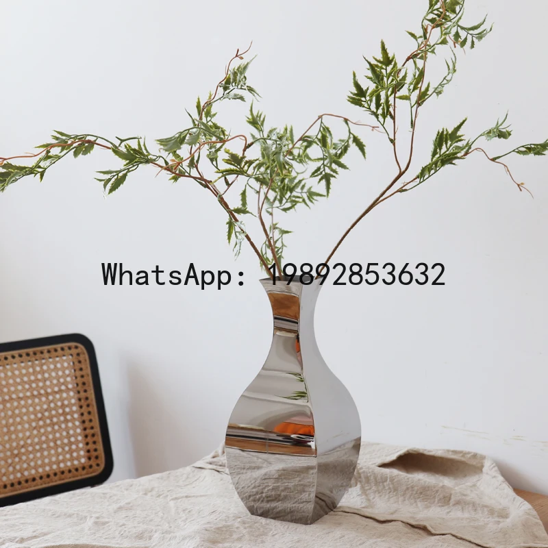 

Silver Stainless Steel Mirror Vase Metal Handicrafts Flower Arrangement Accessories Flower Vase Home Decoration Accessories